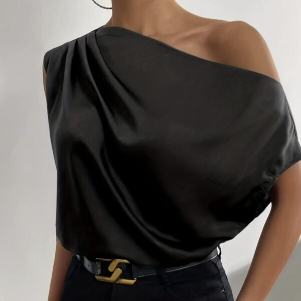 Ladies' Solid Color Asymmetrical Collar Pleated Elegant Casual Sloping Shoulder Collar Off Shoulder Top - Image 4