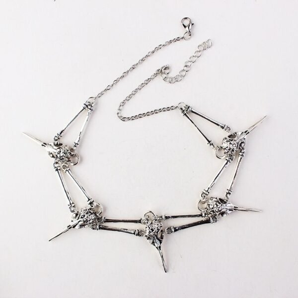 Fashionable New European And American Gothic Bird Skull Necklace - Image 4