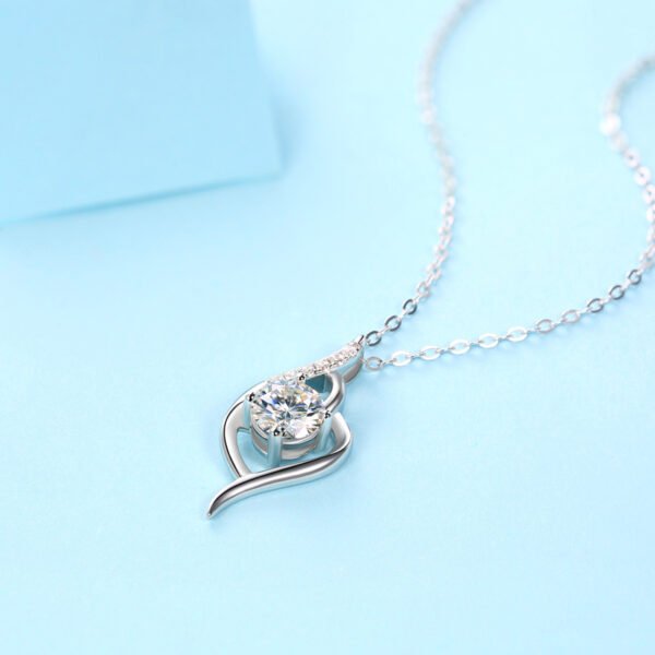 A Beautiful City Luxury Fashion Diamond Pendant Necklace Set With Mosan Diamond Silver Ornaments - Image 2