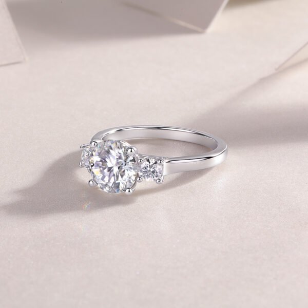Large Diamond Ring Luxury Fashion Set Moissanite Silver Ring - Image 2