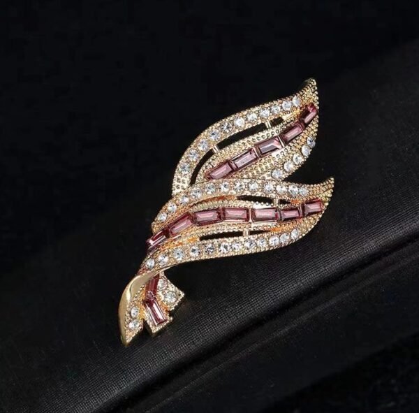 New Xiaoxiangfeng Diamond Studded Leaf Brooch - Image 2