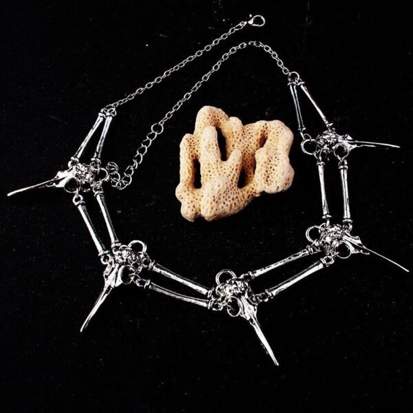 Fashionable New European And American Gothic Bird Skull Necklace - Image 10