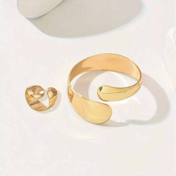 14K Gold-Plated Adjustable Open Ring - Timeless Elegance For Every Occasion - Image 4
