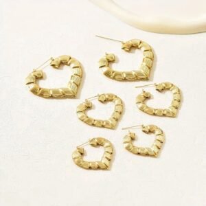 Elegant Gold-Tone Hoop Earrings Set - Timeless And Versatile