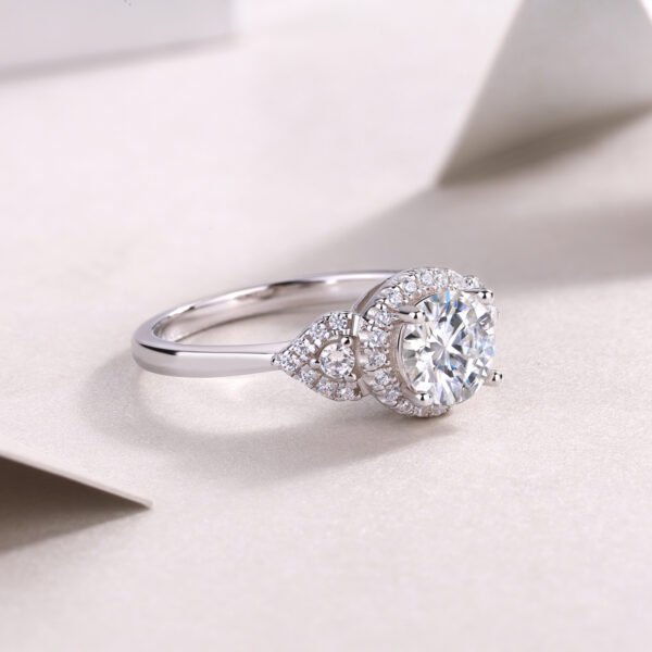 Luxury Fashion Large Diamond Wedding Ring With Moissanite Silver Ring - Image 4